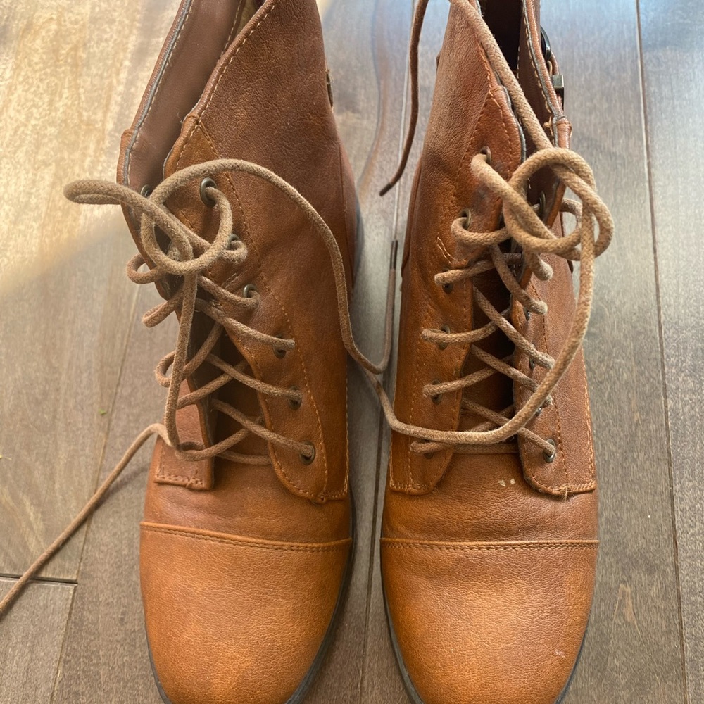 Winter/ Fall boots - Picture 4 of 4